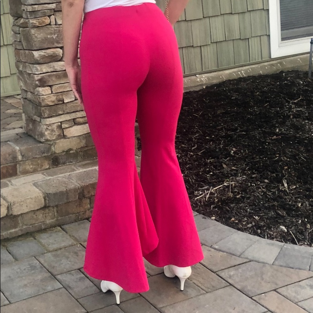 Worn once!🍑flattering and fun pink pants😜